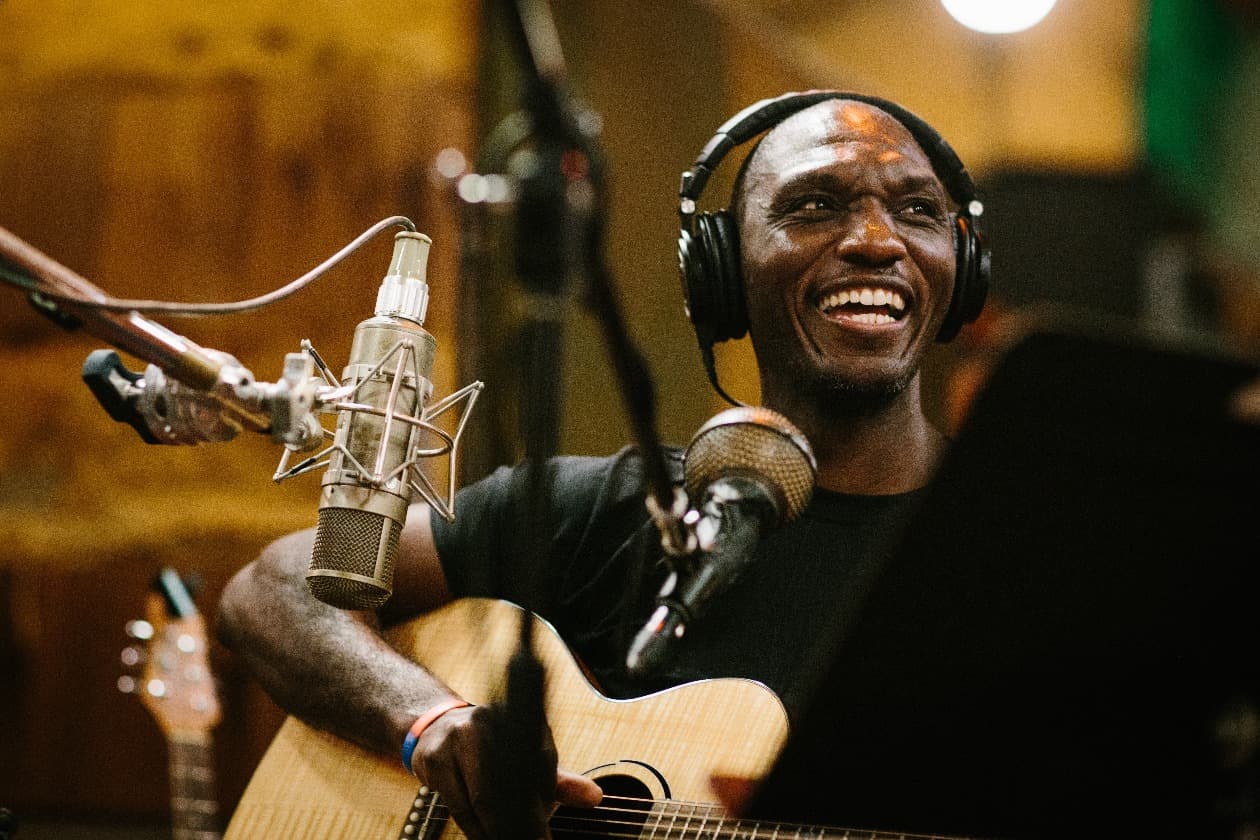 Cedric Burnside Artist Image